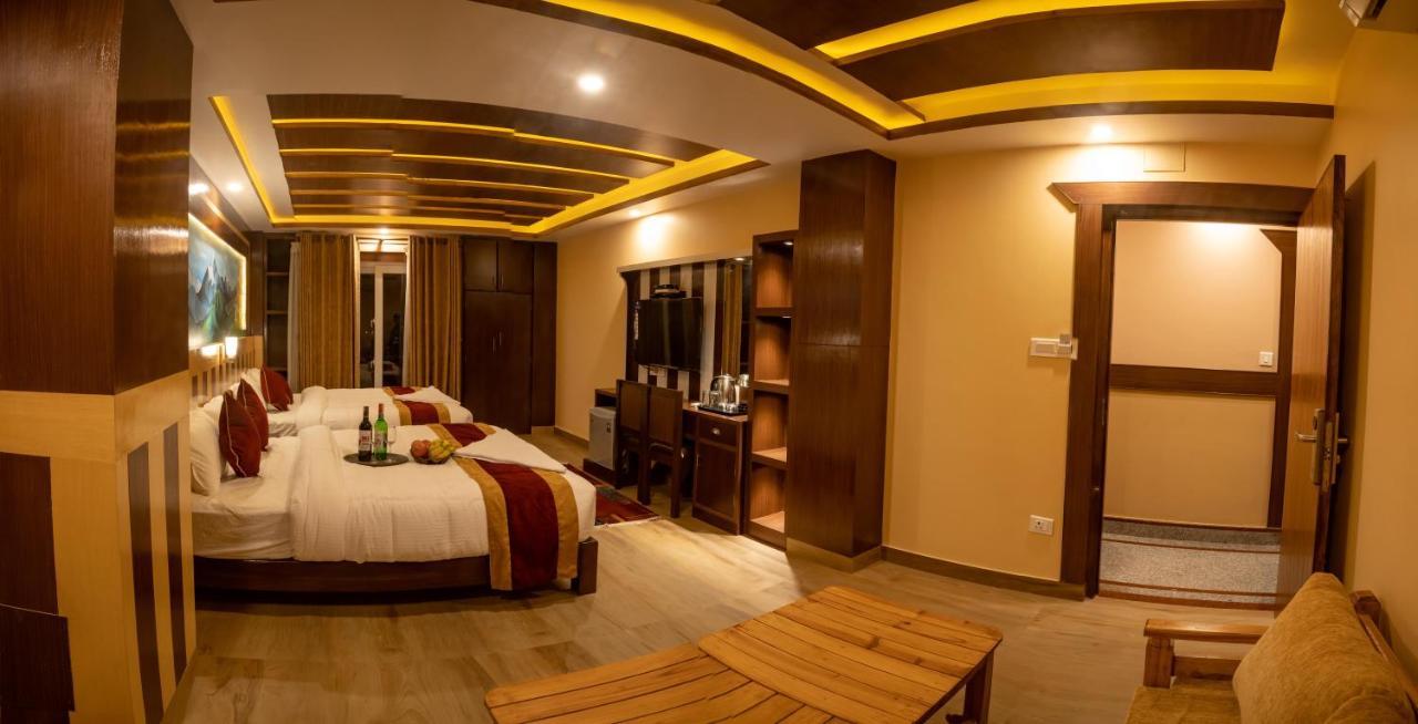 Hotel Satkar Pvt Ltd Pokhara Exterior photo