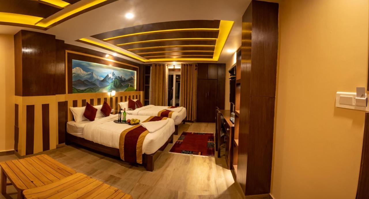 Hotel Satkar Pvt Ltd Pokhara Exterior photo